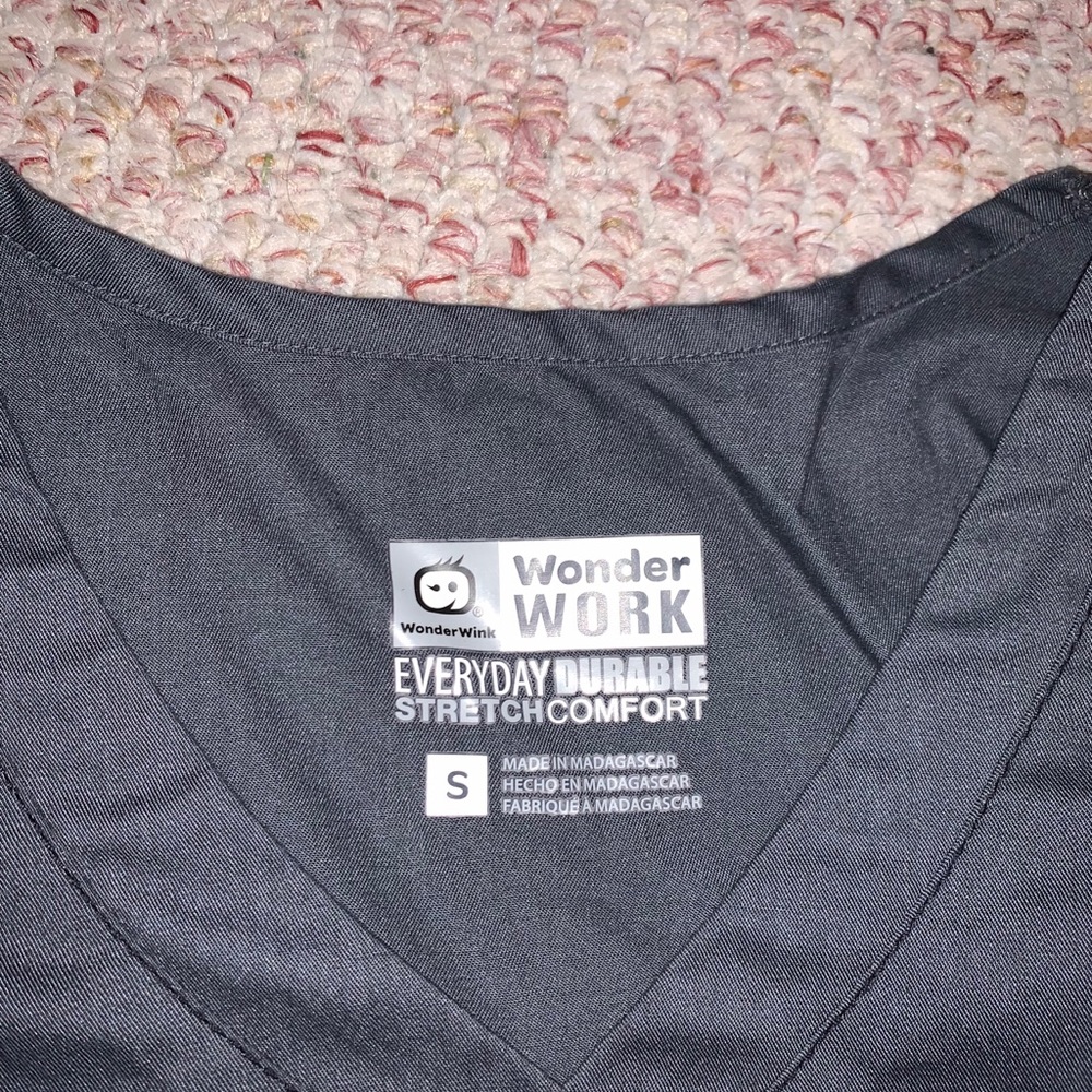 NWOT Wonderwink unisex scrubs